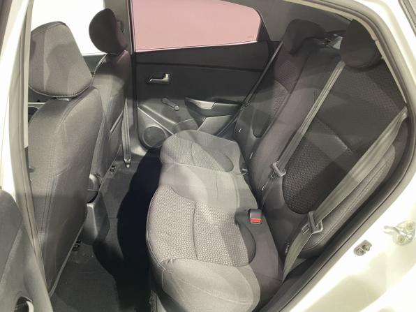 Kia Rio III с пробегом 2015 года, цена 949 000 рублей, 132868 км, седан, Автокод Объявления