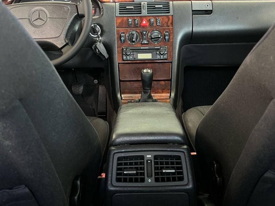 Mercedes-Benz E-Класс II (W210 S210) Волгоград  - изображение 17