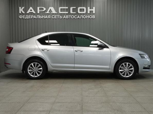 Skoda Octavia III (A7) Рестайлинг с пробегом 2017 года, цена 1 750 000 рублей, 97495 км, лифтбек, Автокод Объявления