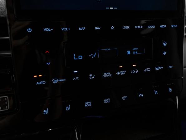 Hyundai Staria I с пробегом 2024 года, цена 5 750 000 рублей, 17350 км, минивэн, Автокод Объявления