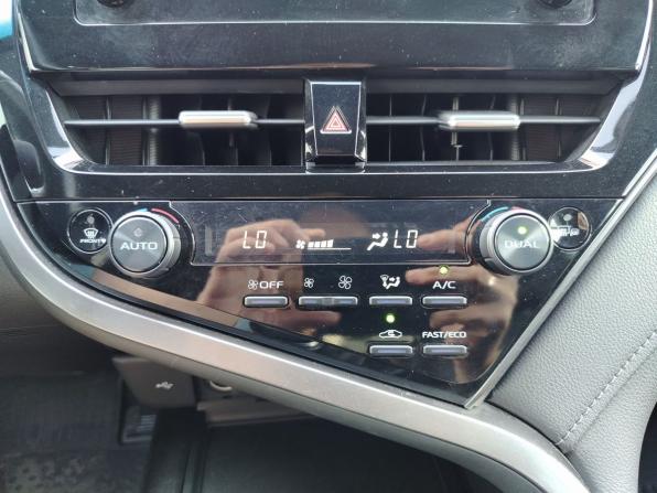 Toyota Camry VIII (XV70) Рестайлинг с пробегом 2021 года, цена 2 500 000 рублей, 127329 км, седан, Автокод Объявления