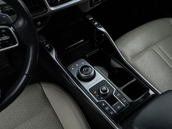 Kia Sorento IV с пробегом 2021 года, цена 3 898 999 рублей, 61551 км, внедорожник, Автокод Объявления