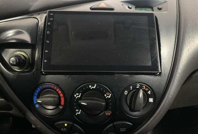 Ford Focus I Рестайлинг с пробегом 2003 года, цена 150 000 рублей, 301520 км, хэтчбек, Автокод Объявления