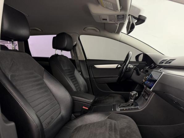 Volkswagen Passat B7 с пробегом 2010 года, цена 1 030 000 рублей, 298030 км, универсал, Автокод Объявления