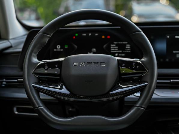 Exeed LX I Рестайлинг 2 с пробегом 2023 года, цена 2 150 000 рублей, 42081 км, внедорожник, Автокод Объявления