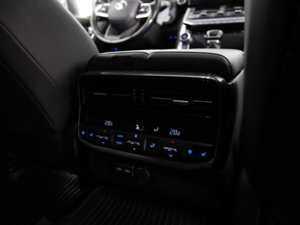 Toyota Land Cruiser 300 Series с пробегом 2021 года, цена 8 499 000 рублей, 164438 км, внедорожник, Автокод Объявления