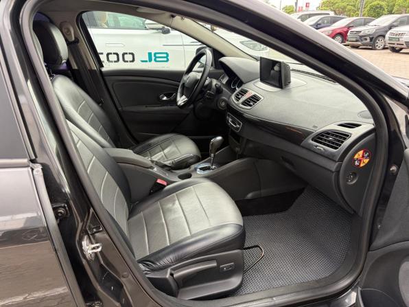 Renault Fluence I с пробегом 2010 года, цена 574 000 рублей, 291827 км, седан, Автокод Объявления