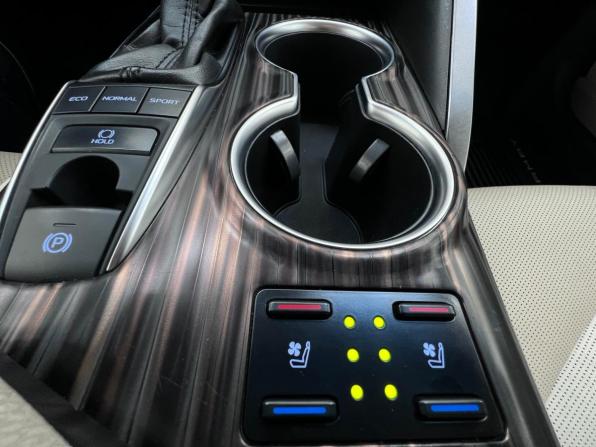 Toyota Camry VIII (XV70) с пробегом 2019 года, цена 2 950 000 рублей, 166707 км, седан, Автокод Объявления