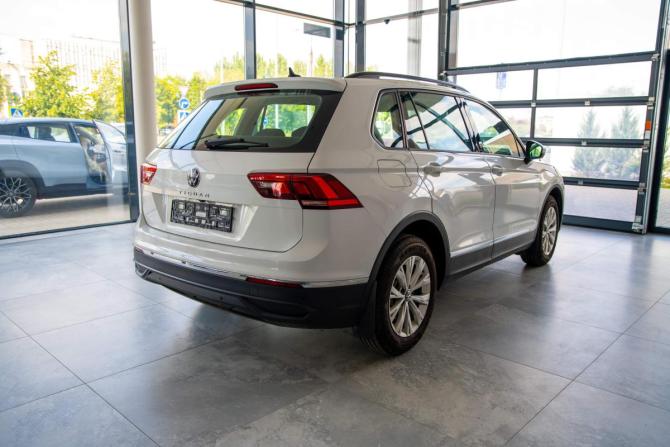 Volkswagen Tiguan II Рестайлинг с пробегом 2021 года, цена 3 350 000 рублей, 143653 км, внедорожник, Автокод Объявления