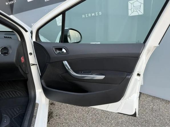 Peugeot 308 I с пробегом 2011 года, цена 599 000 рублей, 112331 км, хэтчбек, Автокод Объявления