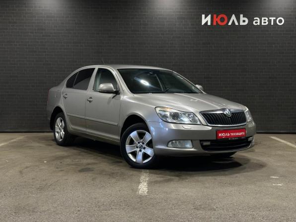 Skoda Octavia II (A5) Рестайлинг с пробегом 2012 года, цена 800 000 рублей, 263911 км, лифтбек, Автокод Объявления
