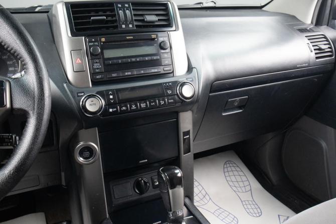 Toyota Land Cruiser Prado 150 Series с пробегом 2012 года, цена 2 899 000 рублей, 285611 км, внедорожник, Автокод Объявления