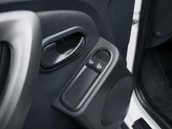 Renault Duster I Рестайлинг с пробегом 2017 года, цена 1 349 000 рублей, 161503 км, внедорожник, Автокод Объявления