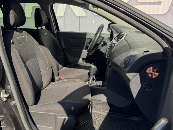 Renault Sandero II Рестайлинг с пробегом 2020 года, цена 1 239 000 рублей, 96498 км, хэтчбек, Автокод Объявления