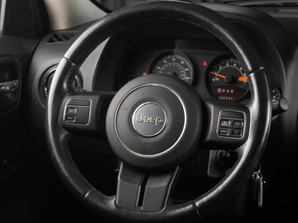 Jeep Liberty (Patriot) с пробегом 2015 года, цена 1 719 000 рублей, 122534 км, внедорожник, Автокод Объявления