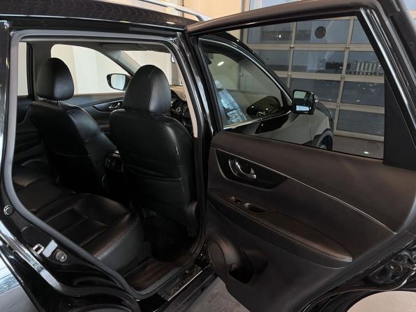 Nissan X-Trail III с пробегом 2018 года, цена 2 055 000 рублей, 170454 км, внедорожник, Автокод Объявления