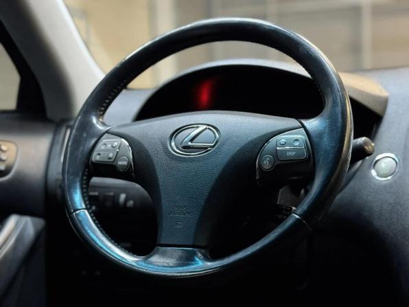 Lexus ES V Рестайлинг с пробегом 2010 года, цена 1 347 000 рублей, 288137 км, седан, Автокод Объявления