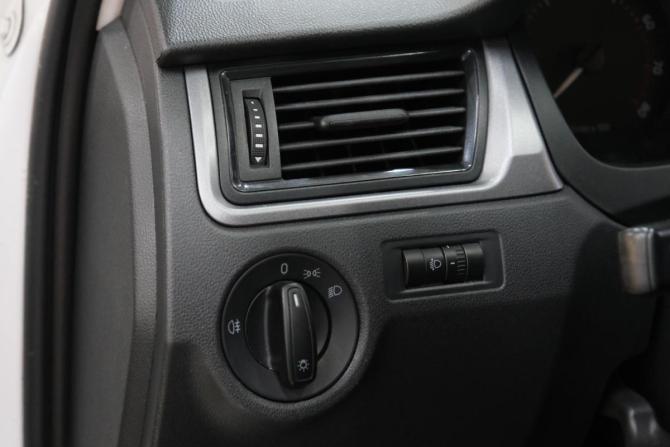 Skoda Rapid I с пробегом 2014 года, цена 729 000 рублей, 193222 км, лифтбек, Автокод Объявления
