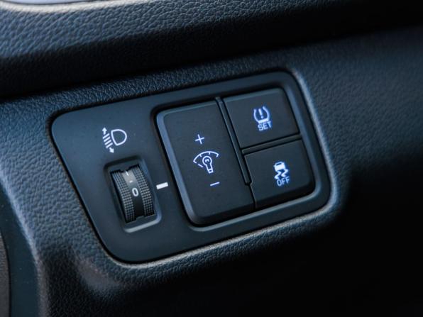 Hyundai Solaris II с пробегом 2018 года, цена 1 478 000 рублей, 120126 км, седан, Автокод Объявления