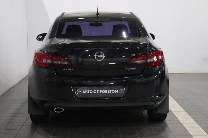 Opel Astra J Рестайлинг с пробегом 2013 года, цена 667 000 рублей, 209000 км, седан, Автокод Объявления