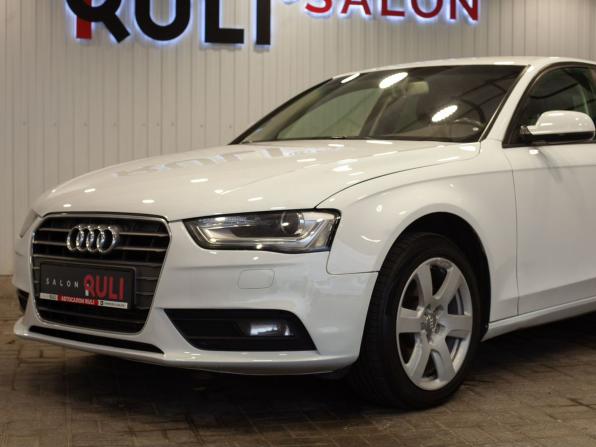 Audi A4 IV (B8) Рестайлинг с пробегом 2013 года, цена 1 095 000 рублей, 263256 км, седан, Автокод Объявления