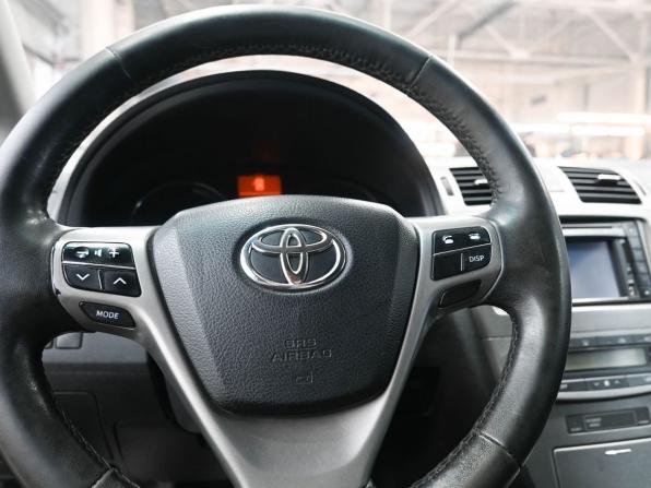 Toyota Avensis III с пробегом 2011 года, цена 1 069 900 рублей, 267000 км, седан, Автокод Объявления