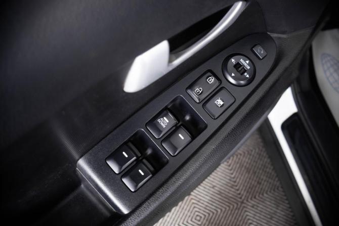 Kia Sportage III Рестайлинг с пробегом 2015 года, цена 1 479 000 рублей, 239121 км, внедорожник, Автокод Объявления