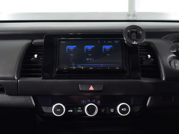 Honda Fit IV с пробегом 2022 года, цена 1 299 995 рублей, 88467 км, хэтчбек, Автокод Объявления