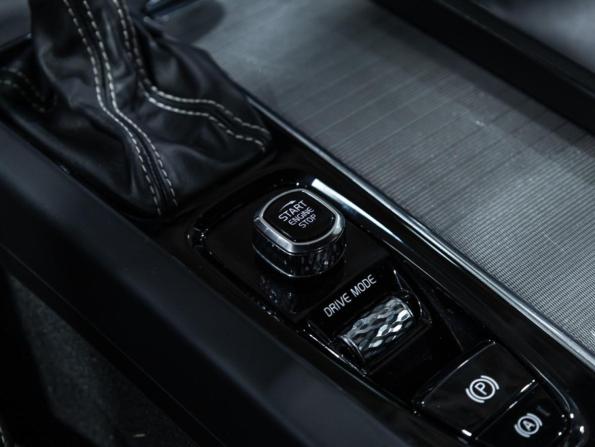 Volvo S60 III с пробегом 2019 года, цена 3 070 000 рублей, 138050 км, седан, Автокод Объявления