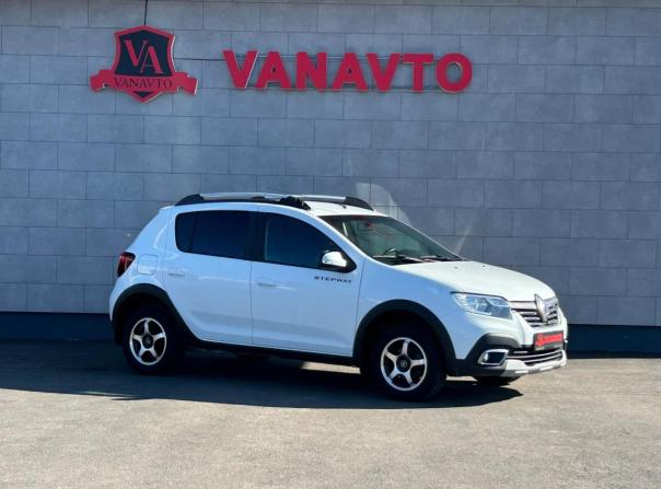 Renault Sandero II Рестайлинг с пробегом 2021 года, цена 1 270 000 рублей, 123000 км, хэтчбек, Автокод Объявления