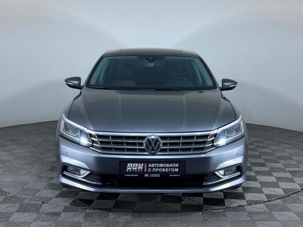 Volkswagen Passat (North America and China) I Рестайлинг с пробегом 2018 года, цена 1 650 000 рублей, 104530 км, седан, Автокод Объявления