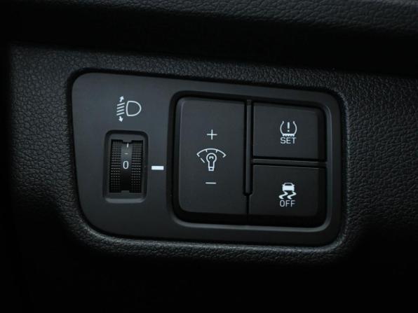 Hyundai Solaris II с пробегом 2017 года, цена 1 159 000 рублей, 119075 км, седан, Автокод Объявления