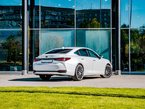 Lexus ES VII с пробегом 2021 года, цена 3 450 000 рублей, 263663 км, седан, Автокод Объявления