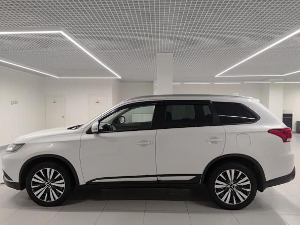 Mitsubishi Outlander III Рестайлинг 3 с пробегом 2019 года, цена 1 847 000 рублей, 229659 км, внедорожник, Автокод Объявления