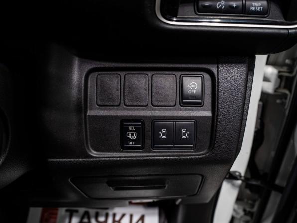 Nissan Serena V (C27) с пробегом 2018 года, цена 2 100 000 рублей, 76600 км, минивэн, Автокод Объявления