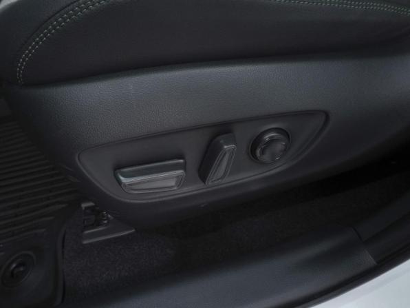 Toyota RAV4 V (XA50) с пробегом 2025 года, цена 4 260 000 рублей, 7908 км, внедорожник, Автокод Объявления