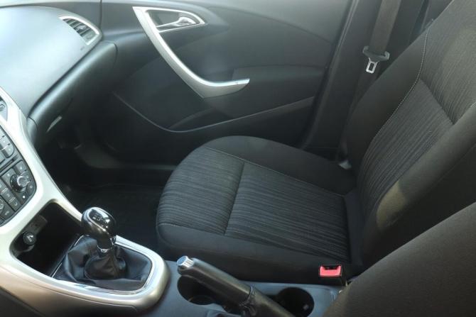 Opel Astra J с пробегом 2012 года, цена 629 900 рублей, 134388 км, хэтчбек, Автокод Объявления