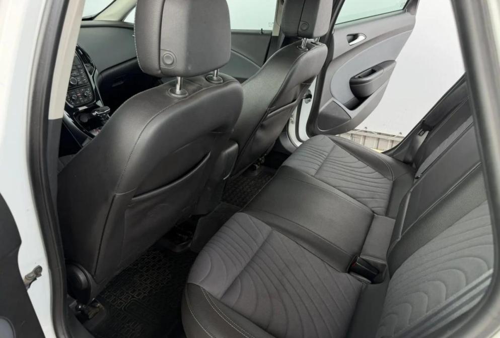 Opel Astra J Рестайлинг Киров  - изображение 17