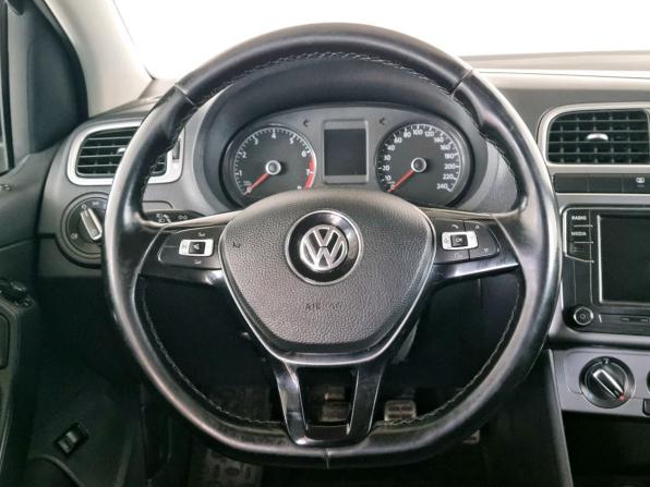Volkswagen Polo V Рестайлинг с пробегом 2016 года, цена 850 000 рублей, 190442 км, седан, Автокод Объявления