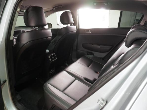 Kia Sportage IV Рестайлинг с пробегом 2019 года, цена 2 499 000 рублей, 111373 км, внедорожник, Автокод Объявления