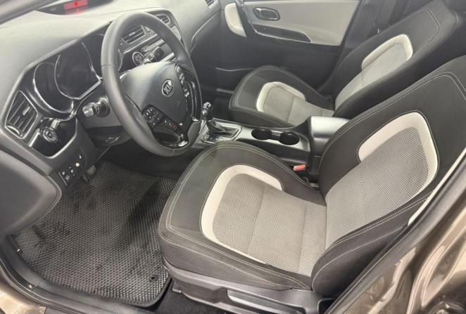 Kia Ceed II с пробегом 2012 года, цена 910 000 рублей, 256022 км, универсал, Автокод Объявления
