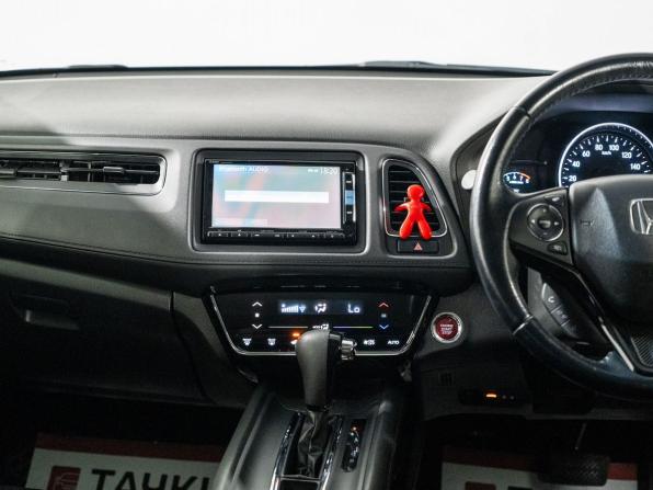 Honda Vezel I с пробегом 2017 года, цена 1 750 000 рублей, 74324 км, внедорожник, Автокод Объявления