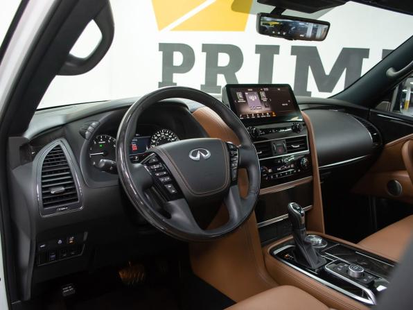 Infiniti QX80 I Рестайлинг 3 с пробегом 2022 года, цена 9 999 000 рублей, 838 км, внедорожник, Автокод Объявления