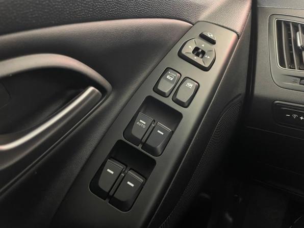 Hyundai ix35 I Рестайлинг с пробегом 2014 года, цена 1 317 000 рублей, 182519 км, внедорожник, Автокод Объявления