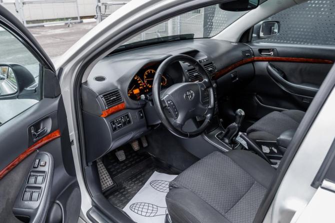 Toyota Avensis II с пробегом 2005 года, цена 473 000 рублей, 308254 км, седан, Автокод Объявления
