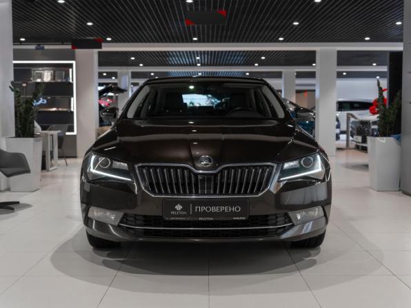 Skoda Superb III с пробегом 2017 года, цена 2 545 000 рублей, 95169 км, лифтбек, Автокод Объявления