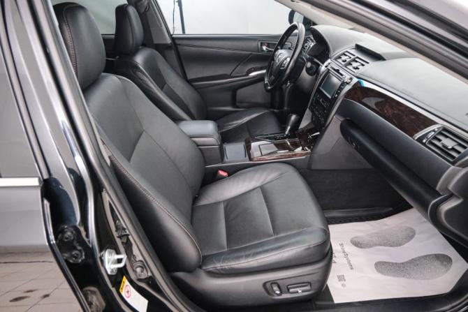 Toyota Camry VII (XV50) Рестайлинг с пробегом 2015 года, цена 1 999 000 рублей, 202000 км, седан, Автокод Объявления