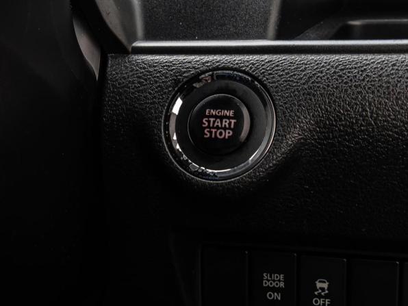 Suzuki Solio III с пробегом 2019 года, цена 1 020 000 рублей, 174333 км, микровэн, Автокод Объявления