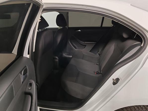 Volkswagen Jetta VI Рестайлинг с пробегом 2016 года, цена 1 089 000 рублей, 271795 км, седан, Автокод Объявления