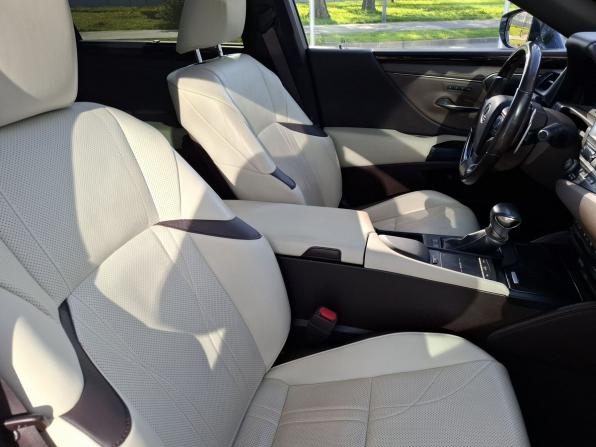 Lexus ES VII с пробегом 2020 года, цена 3 990 000 рублей, 97608 км, седан, Автокод Объявления